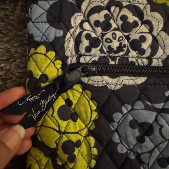 VERA BRADLEY Disney Hispter Crossbody Bag - Picture 3 of 13